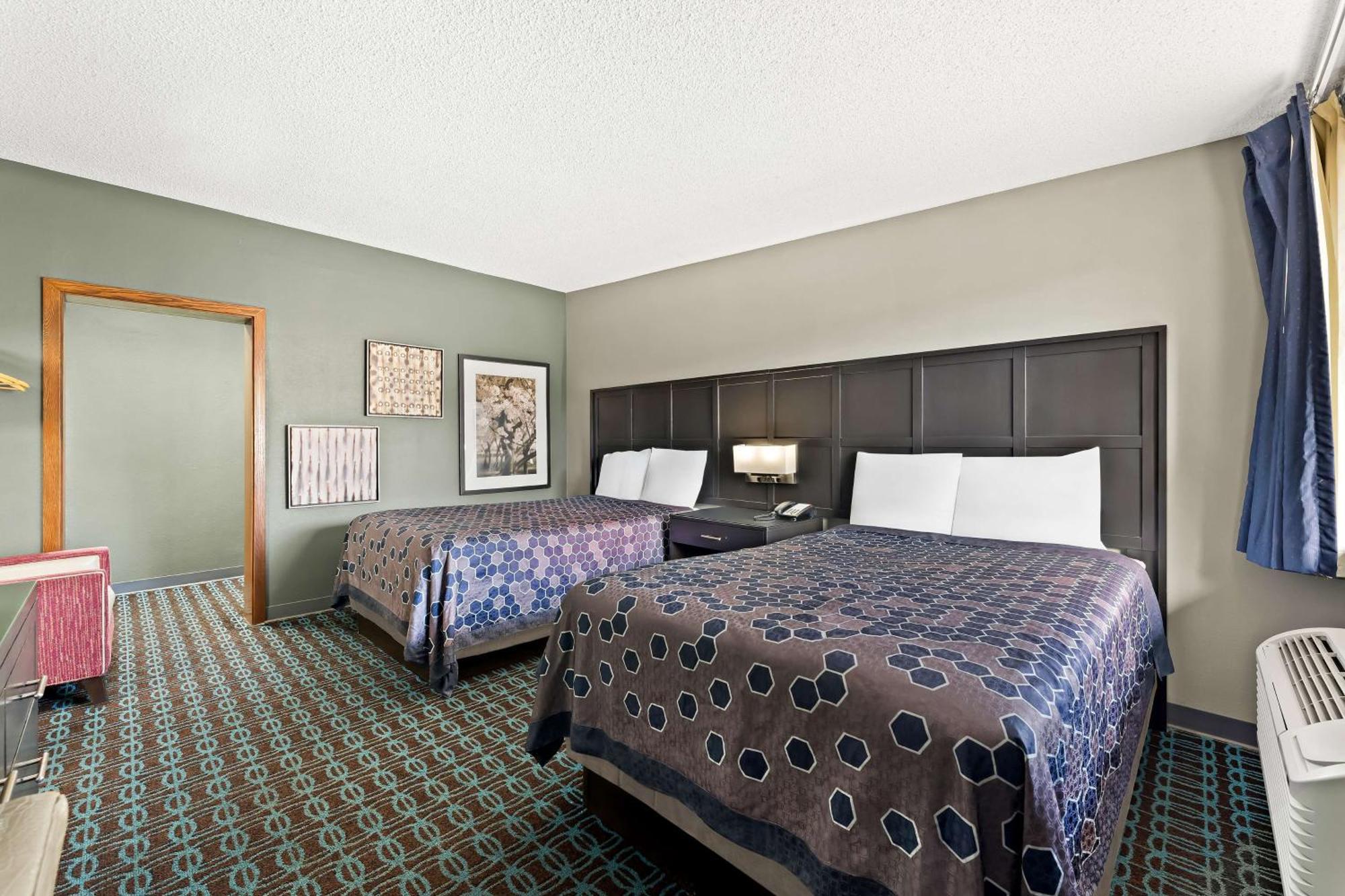 Knights Inn Montgomeryville Exterior photo