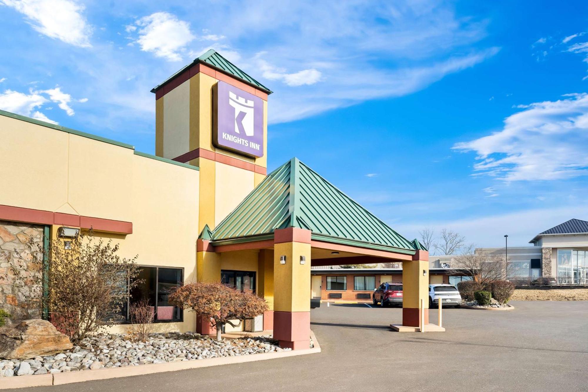Knights Inn Montgomeryville Exterior photo